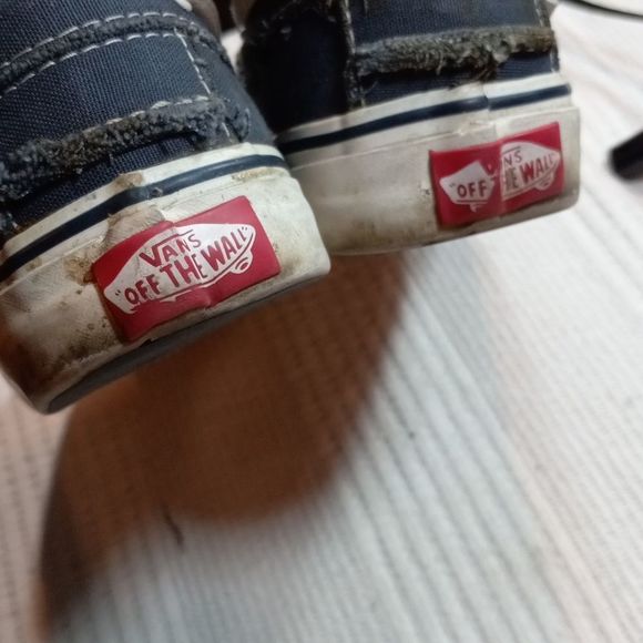 Vans Off The Wall Canvas Laced Shoe - Picture 9 of 14